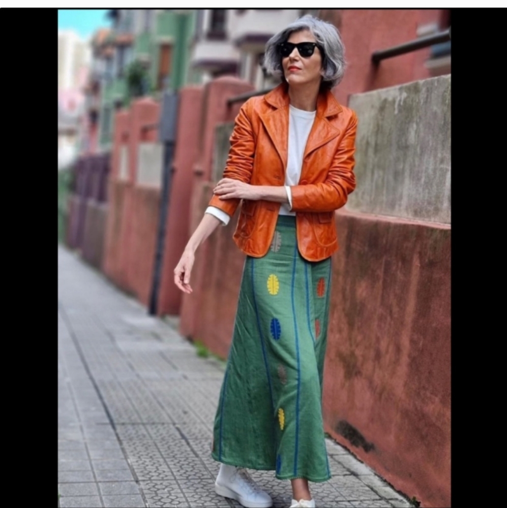 Zara Green Midi Skirt with Multicolor Leaf Motifs - Picture 2 of 8